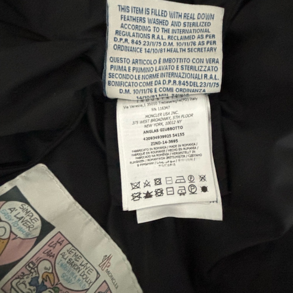 Moncler down jacket - Picture 10 of 10